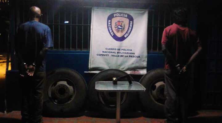 [:es]Ladrones de finca fueron apresados por la PNB[:]