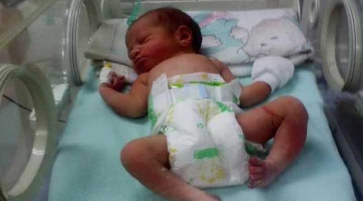 [:es]En Lara mujer intentó asesinar a su bebe recién nacida[:]