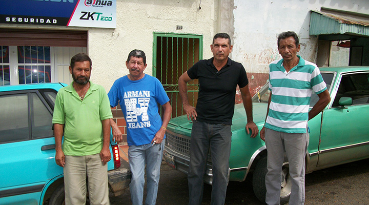 [:es]Altos precios en aceites, repuestos, cauchos y baterías paralizan al transporte urbano en Valle de la Pascua[:]