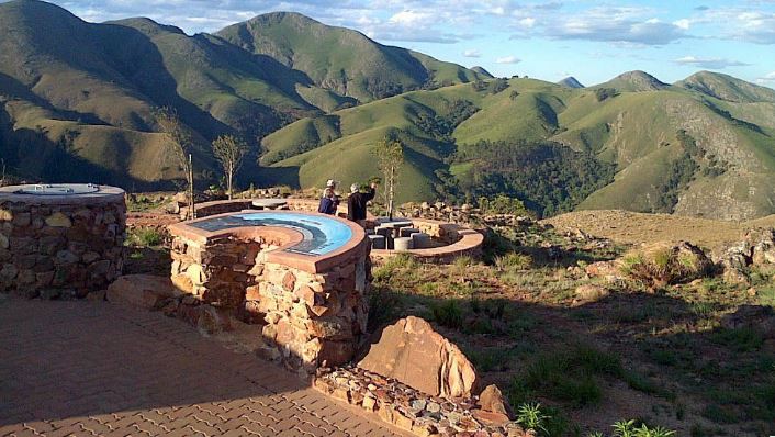 [:es]Patrimonio de la Humanidad Medina Azahara y 6 lugares con sorprendentes historias.[:]