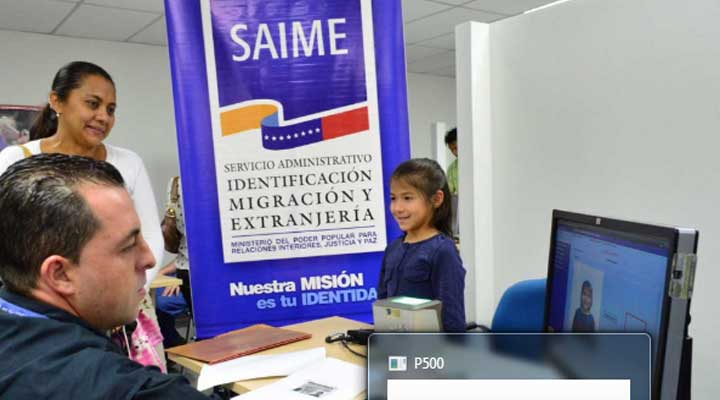 [:es]Denuncian a fiscal del Saime Valle de la Pascua por maltrato a usuario y destrozo a documento[:]