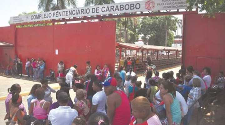 [:es]Dio a luz a su bebe luego de expulsar un paquete de drogas[:]