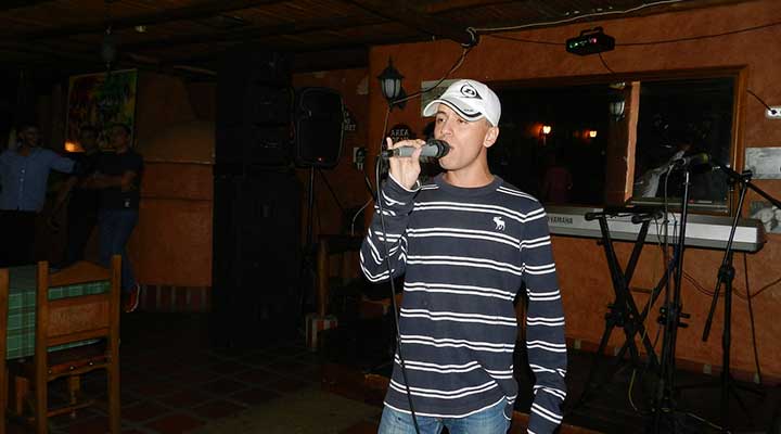 [:es]Jose Rafael y Los Tracaleros del Merengue pusieron a bailar en la Tasca del Hotel San Marco[:]