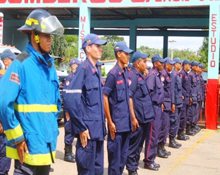 [:es]Cuerpo de Bomberos de Valle de la Pascua y la celebración del Día Nacional del Bombero[:]