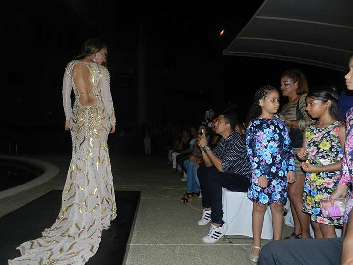 [:es]Por supuesto que Valle de la Pascua se vistió de moda[:]