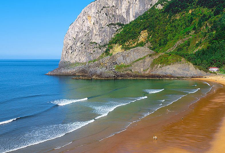 [:es]Recibe Septiembre con los pueblos que llevan el mar en sus venas[:]