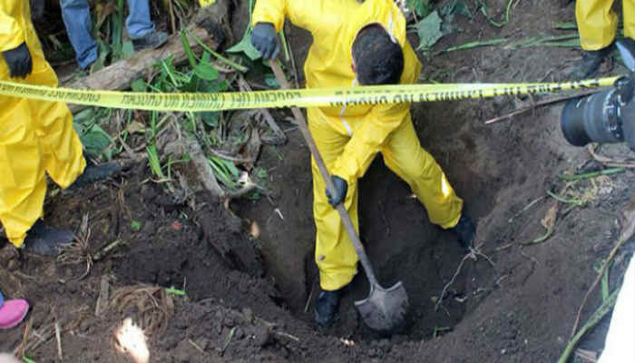 [:es]MÉXICO. Hallan fosa clandestina con cráneos en Veracruz[:]