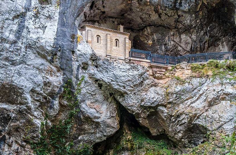 [:es]Escapate a Covadonga, el lugar ideal en Asturias[:]