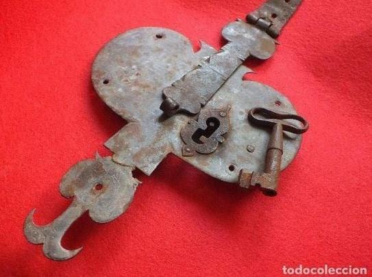 El oficio del cerrajero, un profesional con mucha historia.