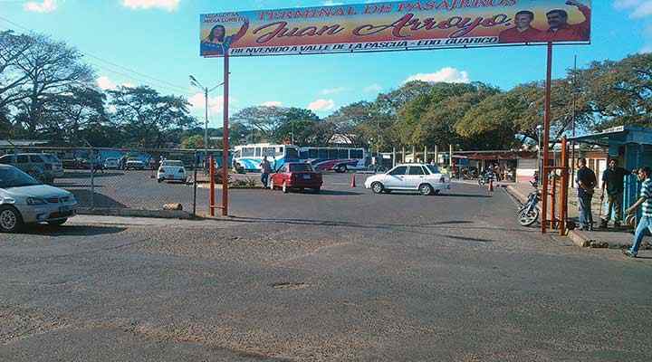 Usuarios sorprendidos ante los precios accesibles en el Terminal “Juan Arroyo”