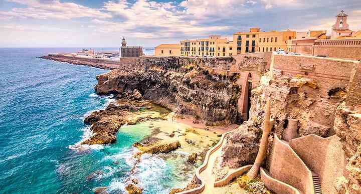 Melilla centro cultural, al descubierto en dos días