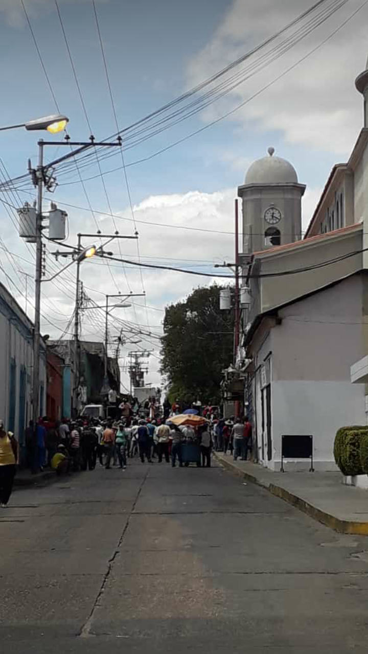 Los «Chavistas» tambien marcharon en La Pascua
