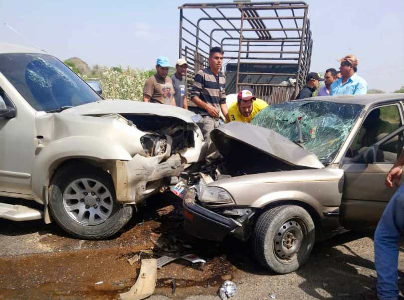 LA PASCUA. Accidente deja muertos y herídos en la William Lara