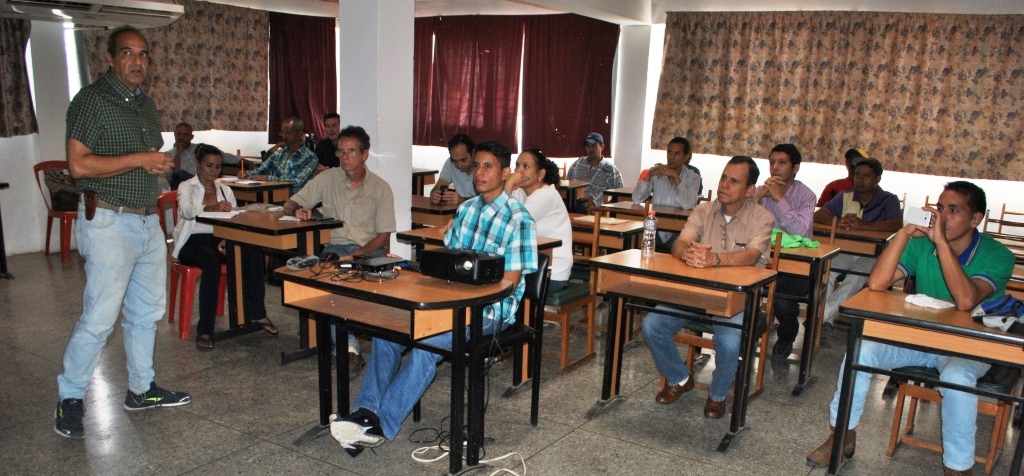 Unerg impulsa la organización de la Producción Apícola