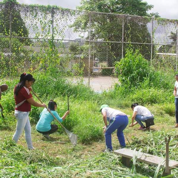 Iglesia «Esperanza Viva» recuperó instalación deportiva en comunidad 12 de Octubre