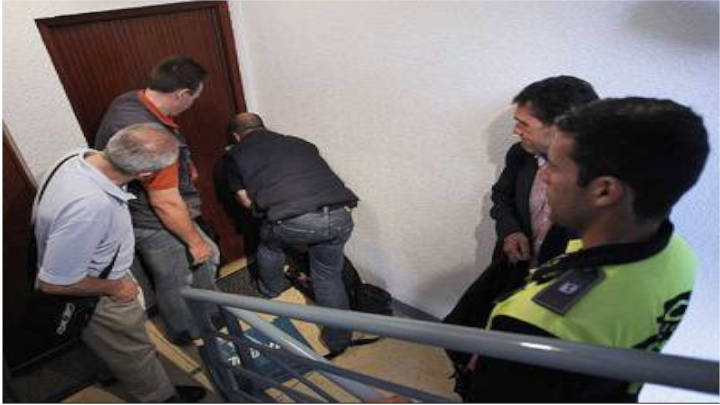 ¿Por qué un cerrajero en un lanzamiento judicial?