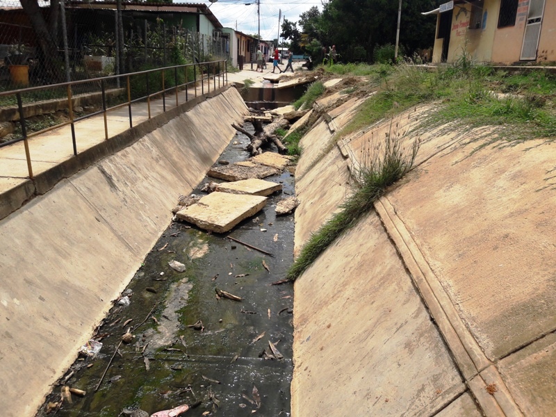 Las Garcitas todavía espera por la Alcaldía de Infante para que solucione el problema de aguas negras