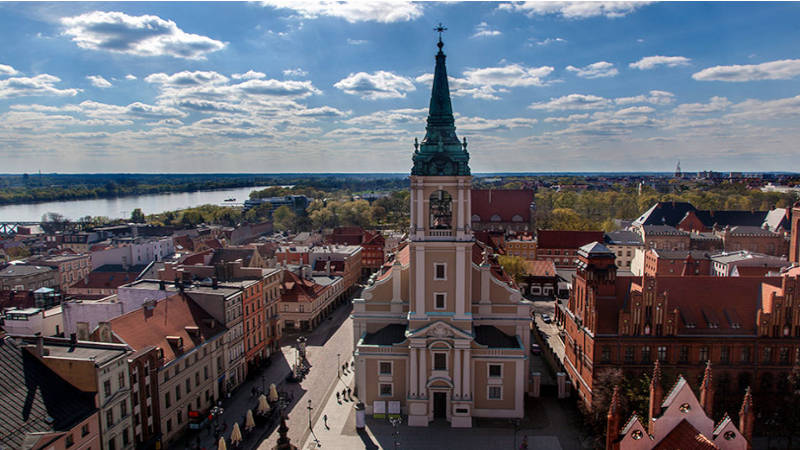 Polonia muestra el mayor castillo del mundo