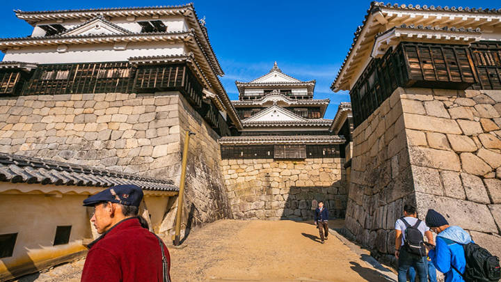 Matsuyama: Dogo Onsen un afuente termal milenaria