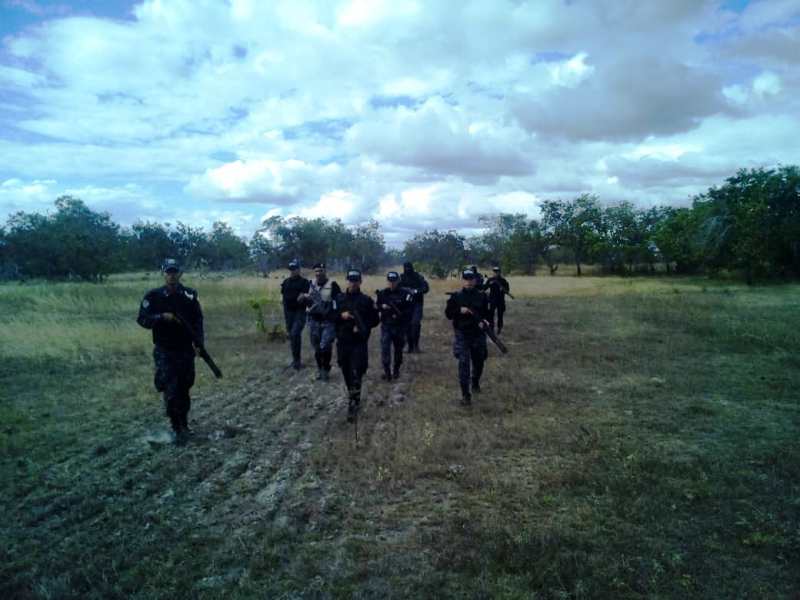 Funcionarios de la PNB en el procedimiento