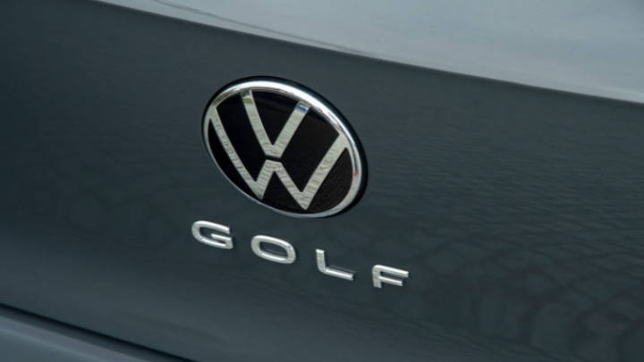 [:es]Volkswagen Golf 2020, regio y moderno soberano [:]