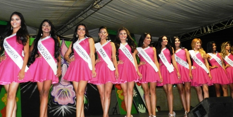 Cuadro completo de candidatas. 