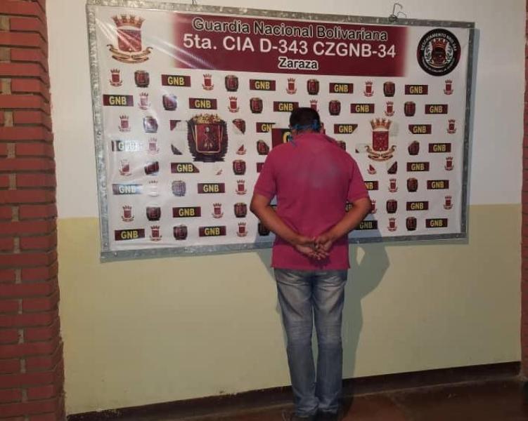 [:es]Disputa por gasolina dejó un hombre preso en Zaraza[:]