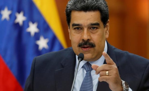 [:es]Maduro anuncia cambios en su gabinete ministerial[:]