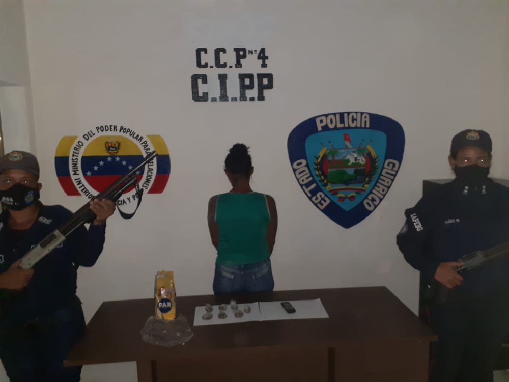 [:es]Detenido un Poliguarico y una civil por intentar ingresar droga a los calabozos del Ccp4[:]