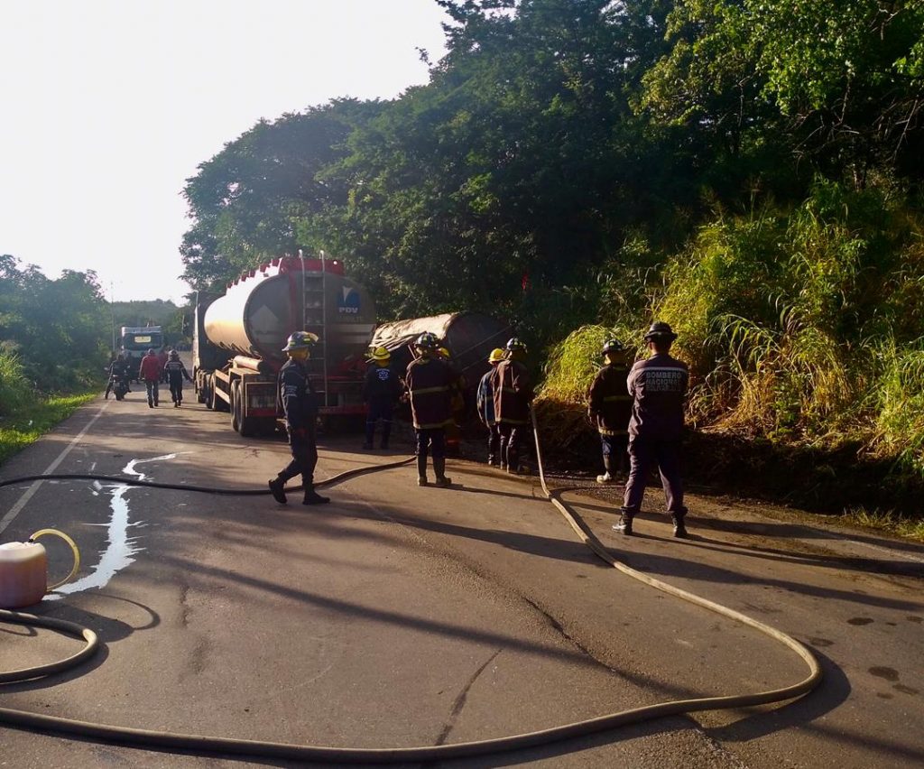 Momentos cuando se realizaba el desfrague del combustible