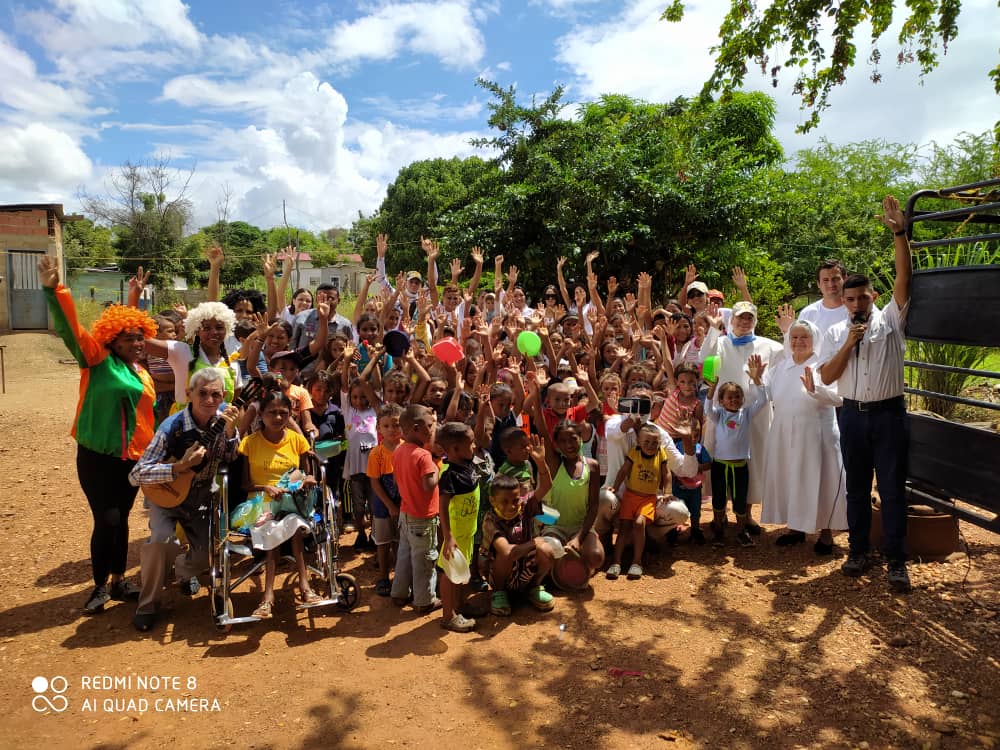 [:es]Fundación «Las Mercedes Te Quiero» visitó el sector Dora Balza[:]