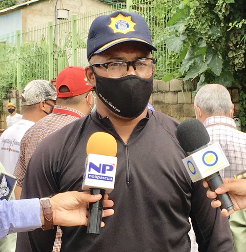 Abogado Danny Roldán Director de la Policía