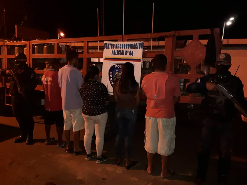 [:es]149 cilindros de gas fueron decomisados en La Pua[:]