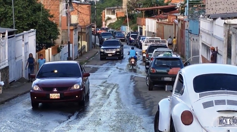 [:es]Miles de litros de aguas blancas se pierden en Roscio[:]