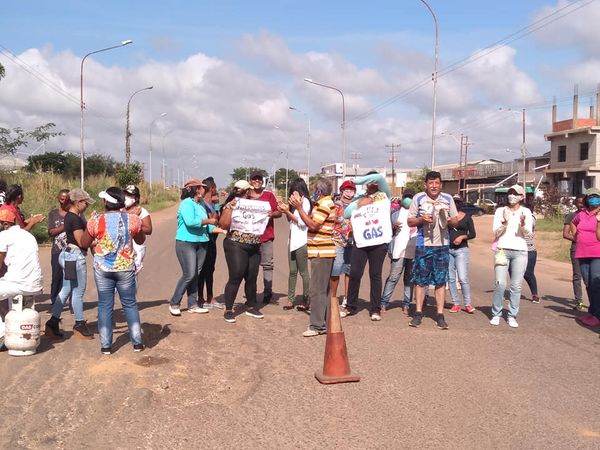 Los manifestantes trancaron la carretera nacional