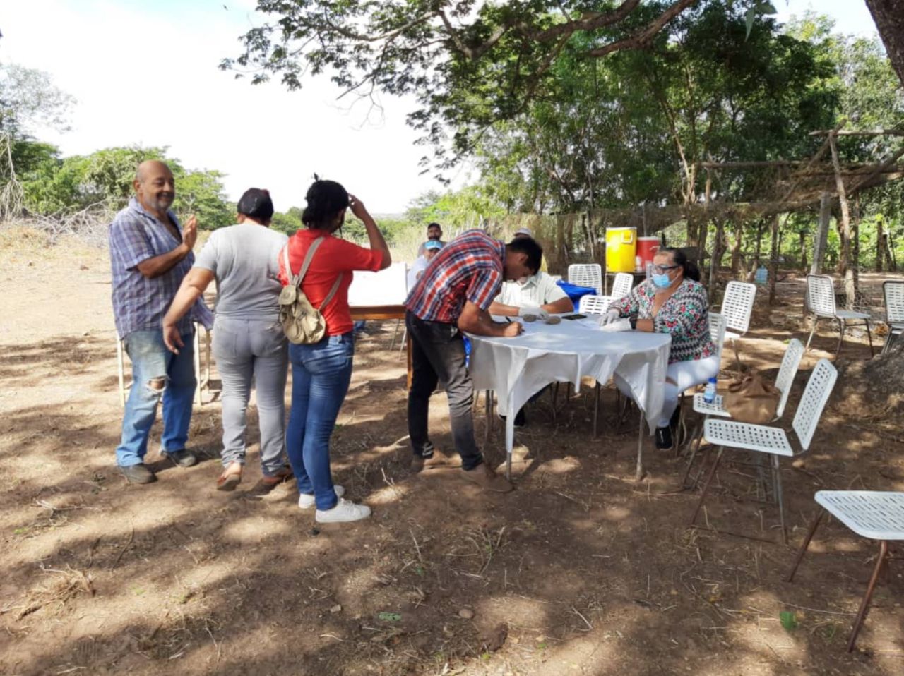 Vallepascuenses asistieron a la Consulta Popular desde temprano