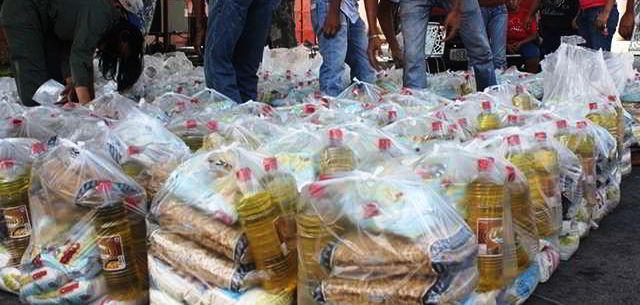 [:es]Comunidades roscianas rechazan incremento en costo de las bolsas Clap[:]