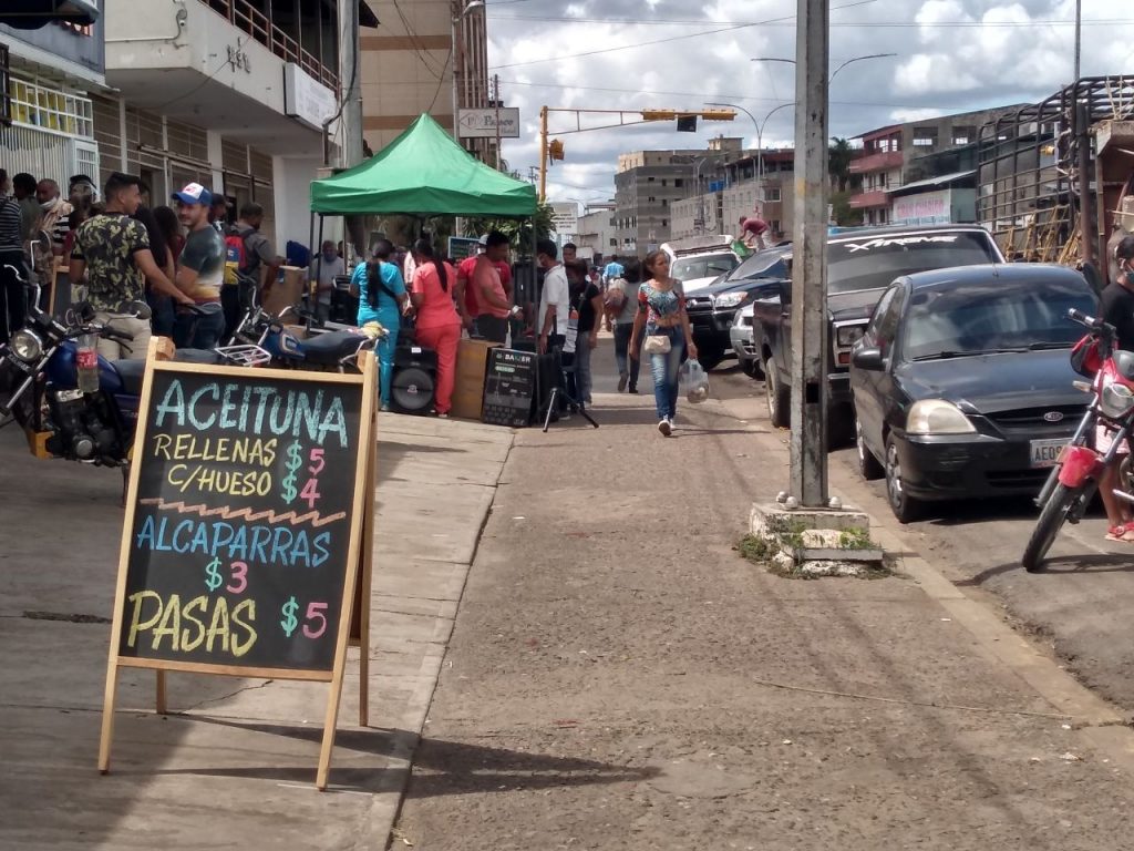 Muchos ya no estan. Una navidad con sillas vacías.