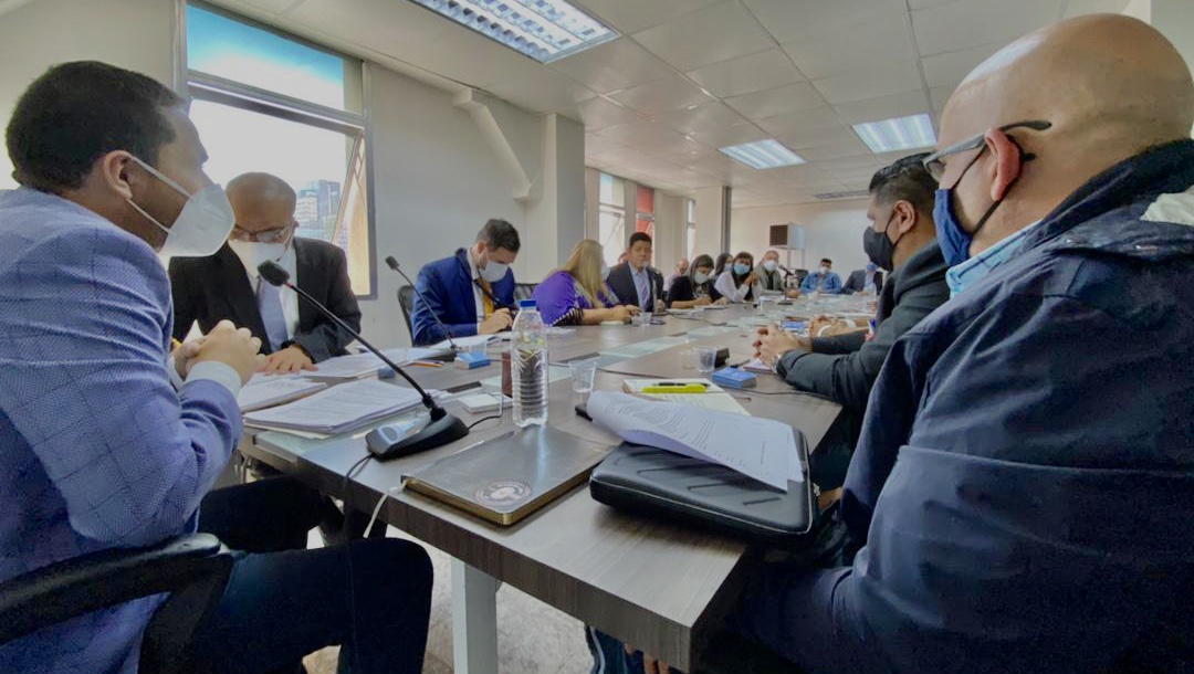 [:es]Comisión AN de Ciencia y Tecnología acuerda por unanimidad reconocer avance científico del antiviral Carvativir[:]