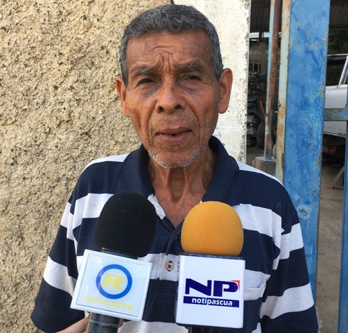 Cocinamos con pura leña porque tampoco tenemos gas”, dijo Eliseo Moreno