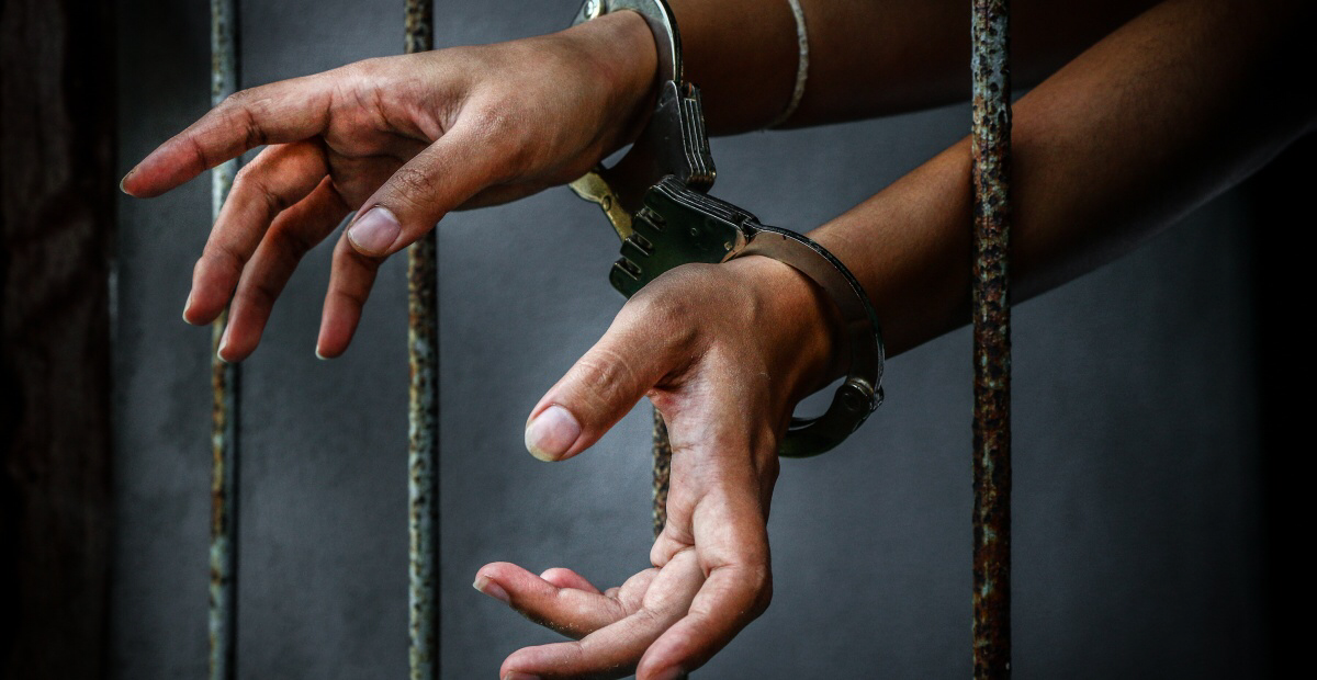 [:es]Detienen Fiscal Auxiliar 20 por supuesta extorsión en La Pascua[:]