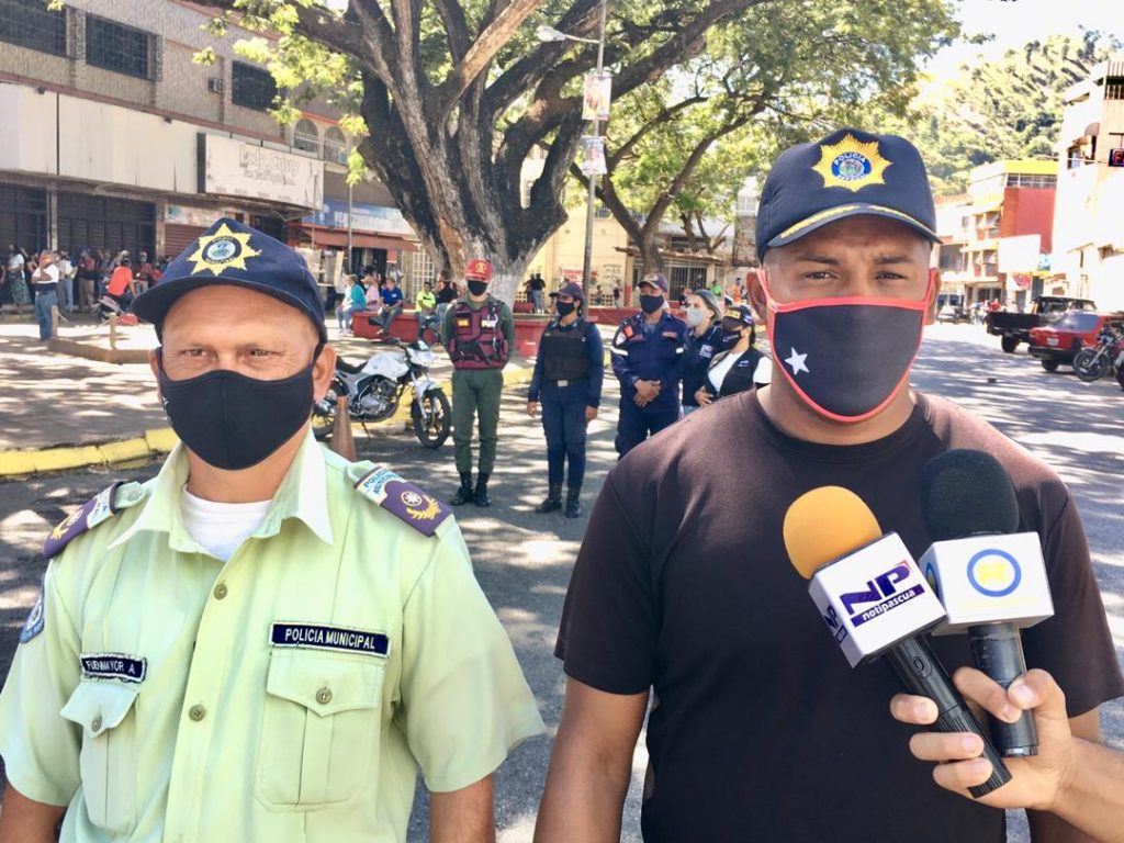 Abogado Danny Roldan, Comandante de Poliroscio al suministrar la información 