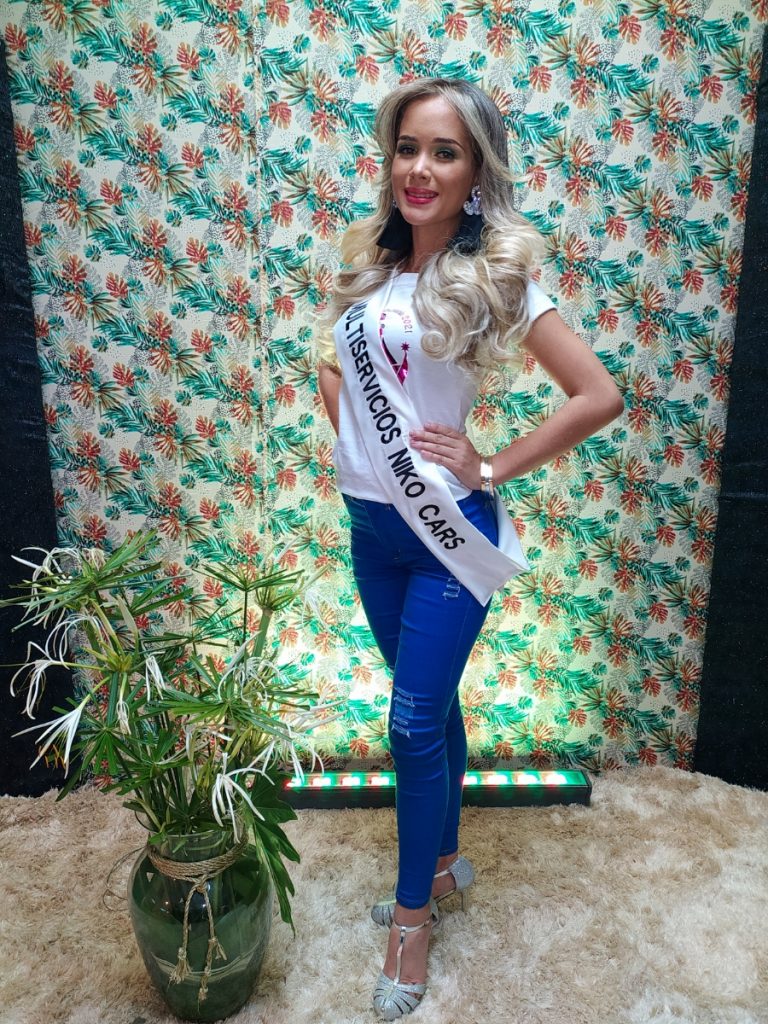 Jhosmarly Reyes patrocinada por Multiservicios Niko Cars