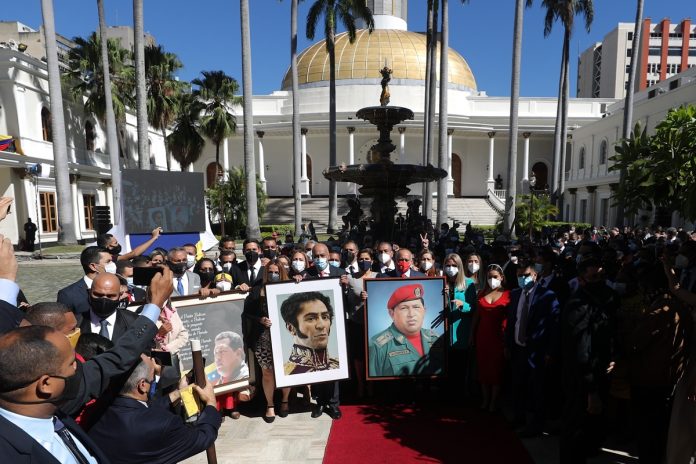 [:es]Dip. Puerta “Instalación de la nueva AN extraordinaria jornada democrática donde se garantizó la estabilidad del país”[:]