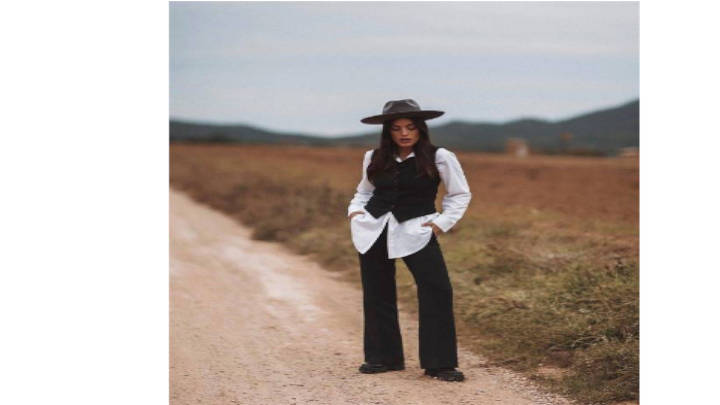 [:es]Fiestas, celebraciones, reuniones con la comodidad de los zapatos planos y con mucho estilo[:]