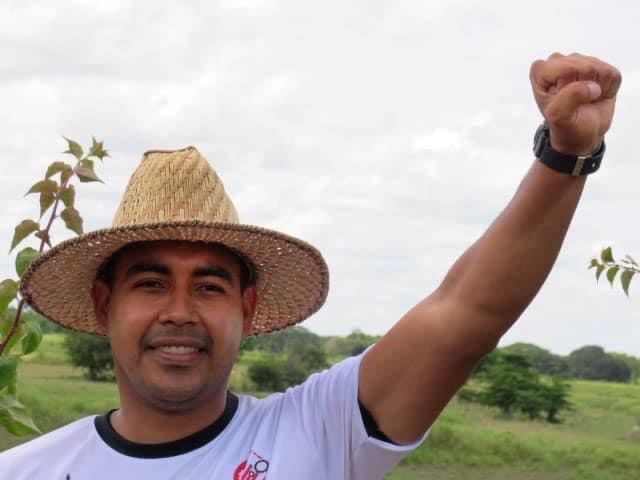 [:es]Rinden homenaje póstumo al Diputado Fernando Ríos en el Clebg[:]