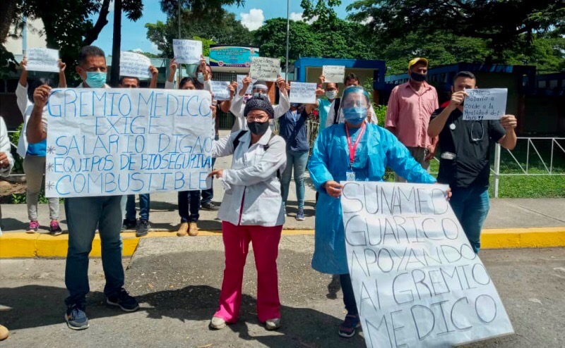[:es]Médicos guariqueños solicitan salarios dignos y equipamiento[:]