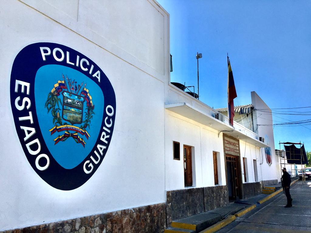 [:es]Un joven fue abatido al enfrentarse a funcionarios policiales [:]