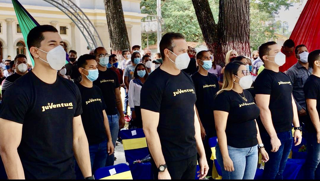 El Gobernador José Vásquez encabezó el homenaje en honor al fallecido Parlamentario 