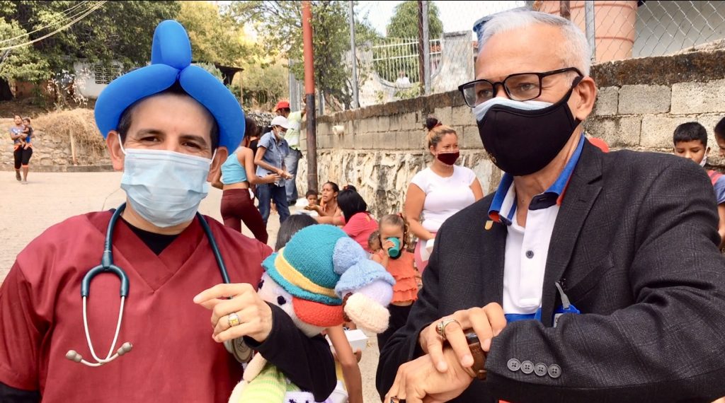 El Dr. Ramírez al suministrar la información